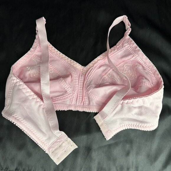 Pink Bra 36D No Underwire Soft Comfortable Fit With Embroidered Floral Grapes - Picture 7 of 9